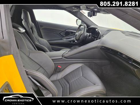 Used 2025 Chevrolet Corvette Z06 RWD image 19