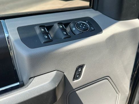 Used 2015 Ford F150 XLT w/ Equipment Group 301A Mid image 16