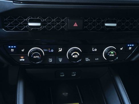Used 2023 Honda Accord Touring image 32
