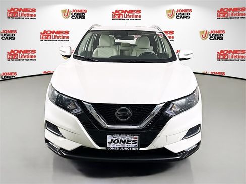 Certified 2022 Nissan Rogue Sport SV image 12