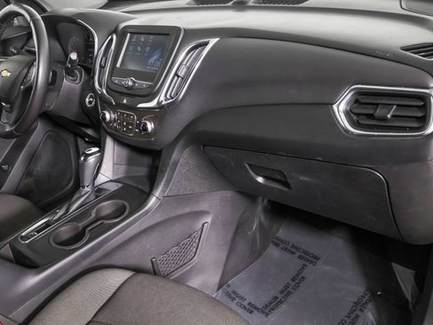 Used 2018 Chevrolet Equinox LT FWD image 42