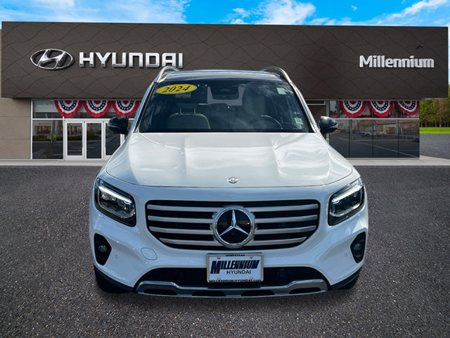 Used 2024 Mercedes-Benz GLB 250 4MATIC image 9