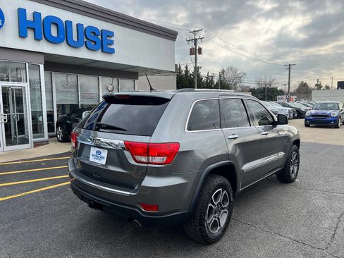 Used 2011 Jeep Grand Cherokee Overland Summit image 10