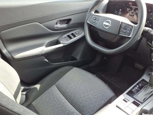 Used 2022 Nissan Sentra SV w/ All-Weather Package FWD image 10