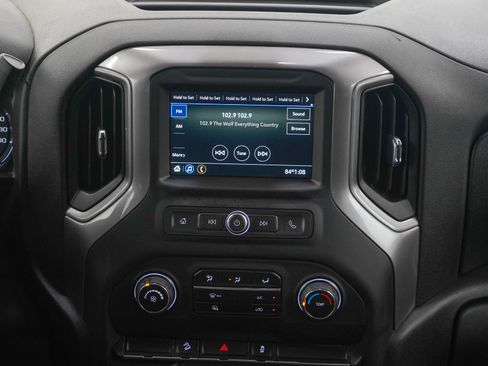 Used 2019 Chevrolet Silverado 1500 Custom Trail Boss AWD/4WD image 15