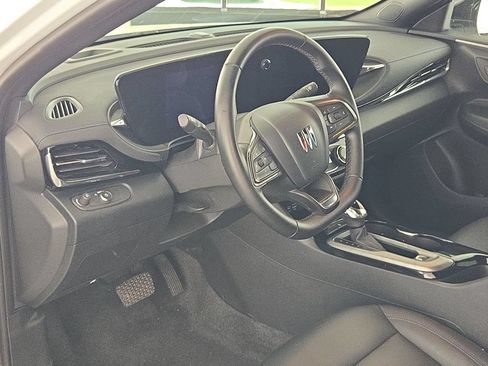 Used 2025 Buick Envista Sport Touring FWD image 16