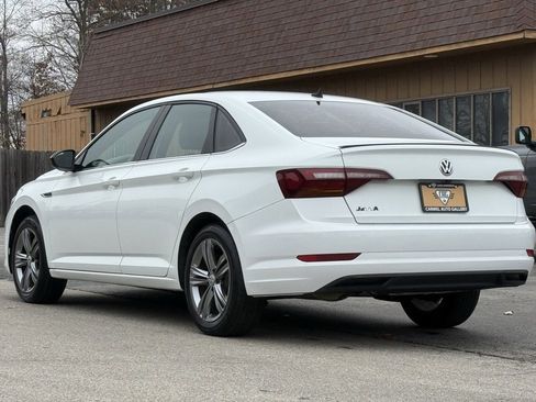 Used 2019 Volkswagen Jetta R-Line image 3