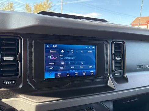 Used 2023 Ford Bronco Big Bend image 12