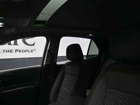 Used 2022 Chevrolet Equinox LT FWD image 17