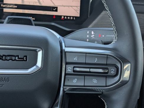 Used 2024 GMC Acadia Denali w/ Super Cruise Package image 30