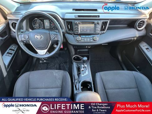 Used 2016 Toyota RAV4 XLE AWD/4WD image 17