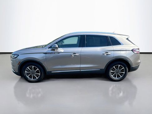 Used 2021 Lincoln Nautilus FWD w/ Equipment Group 101A image 4