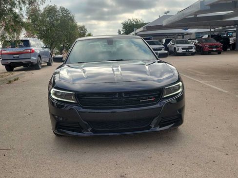 Used 2023 Dodge Charger SXT RWD image 3