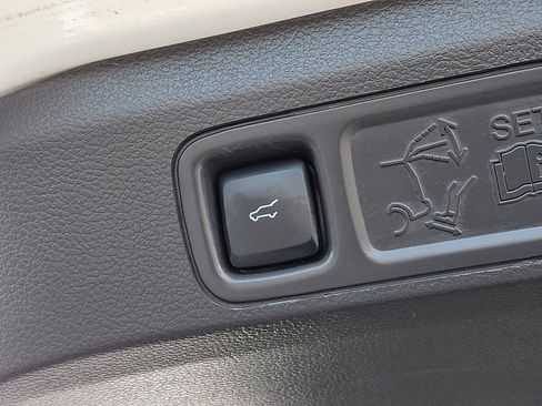 Used 2021 Ford Expedition Max Limited image 37