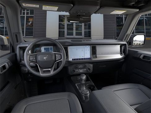 New 2025 Ford Bronco Outer Banks image 9