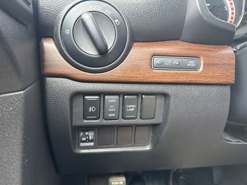 Used 2016 Nissan Titan Platinum Reserve AWD/4WD image 27