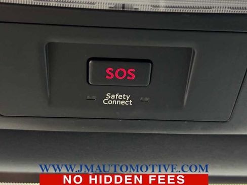 Used 2016 Lexus IS 300 AWD w/ F Sport Package image 31