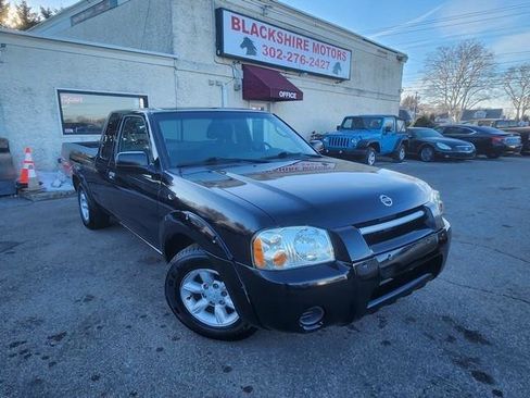 Used 2004 Nissan Frontier XE w/ (VTP) Value Truck Pkg image 1
