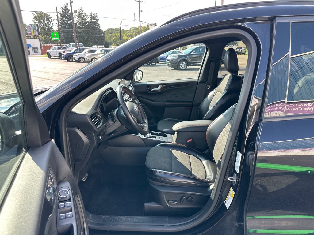 Used 2024 Ford Escape ST-Line FWD image 9