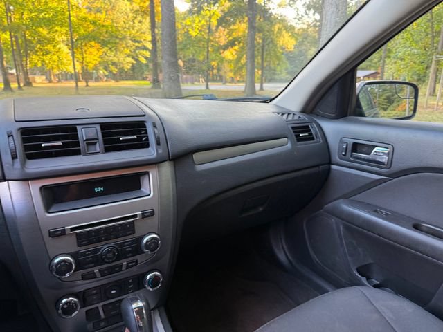 Used 2012 Ford Fusion SE FWD image 10