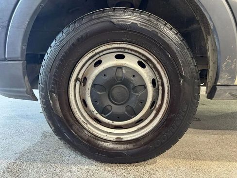 Used 2018 Ford Transit 250 148 Medium Roof image 7