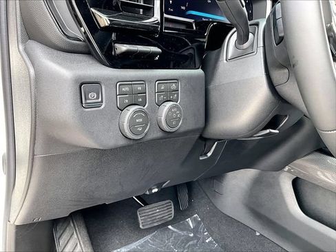 New 2026 Chevrolet Silverado 2500 ZR2 w/ LPO, Dark Essentials Package AWD/4WD image 30