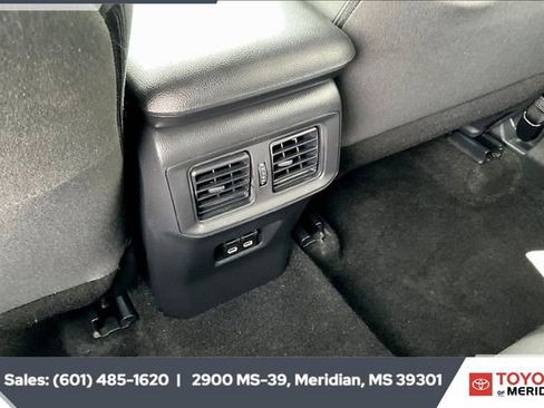 Used 2024 Toyota RAV4 XLE image 23