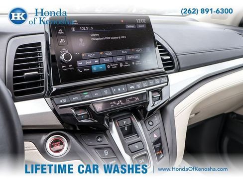 Certified 2025 Honda Odyssey EX-L image 18