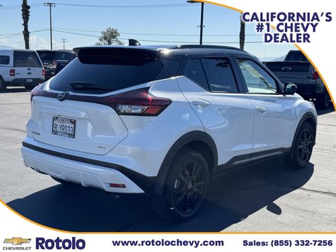 Used 2024 Nissan Kicks SR image 6