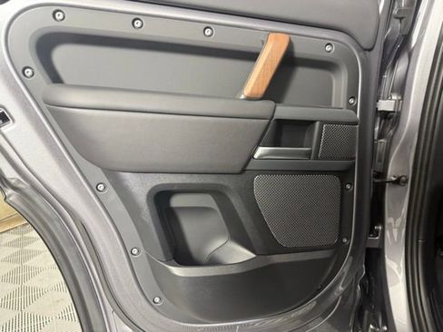 Certified 2024 Land Rover Defender 110 X image 24