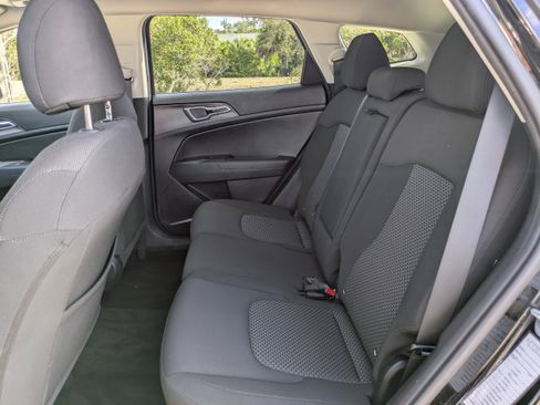 Certified 2023 Kia Sportage LX image 16