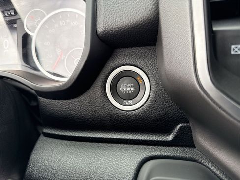 New 2026 RAM 1500 2WD Crew Cab image 18