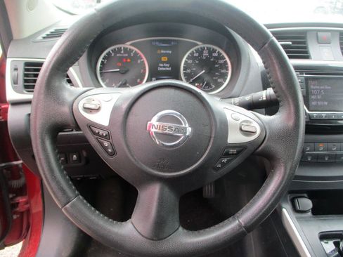 Used 2016 Nissan Sentra SV image 12