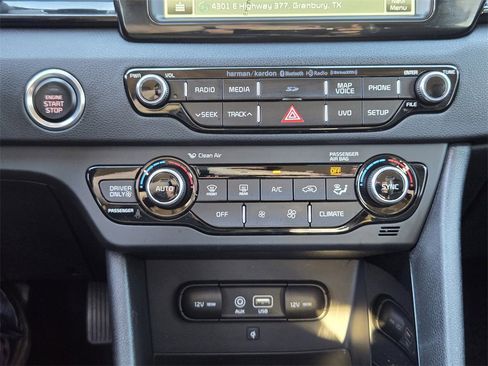 Used 2018 Kia Niro Touring image 18