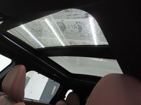 New 2026 Mitsubishi Outlander SEL image 19