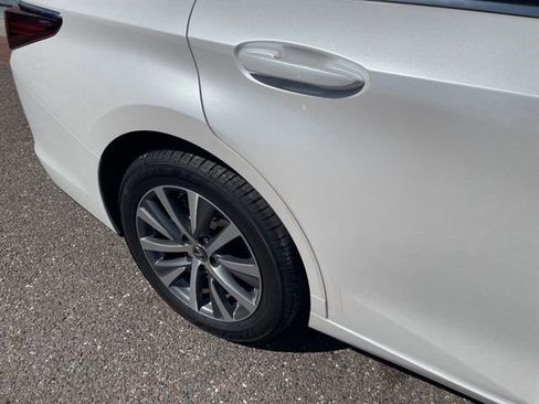 Used 2020 Lexus ES 350 350 w/ Accessory Package 2 image 3