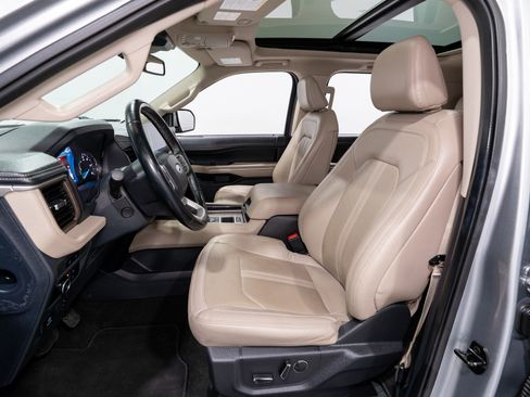 Used 2023 Ford Expedition Max Limited image 17