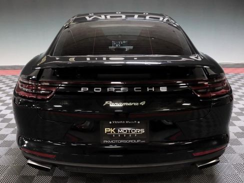 Used 2018 Porsche Panamera 4 image 6
