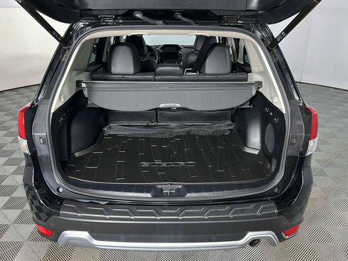 Used 2024 Subaru Forester Touring AWD/4WD image 30
