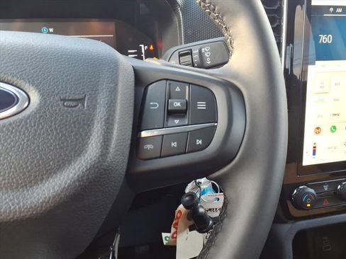 Used 2024 Ford Ranger XLT w/ Trailer Tow Package image 11