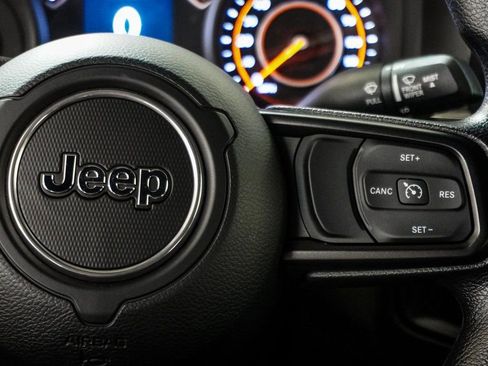 Used 2024 Jeep Wrangler Unlimited Sport AWD/4WD image 27