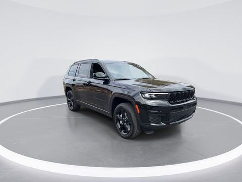 New 2025 Jeep Grand Cherokee L Altitude AWD/4WD image 2
