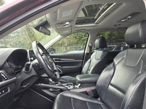 Used 2020 Kia Telluride S w/ S 8 Passenger Seating Package image 2