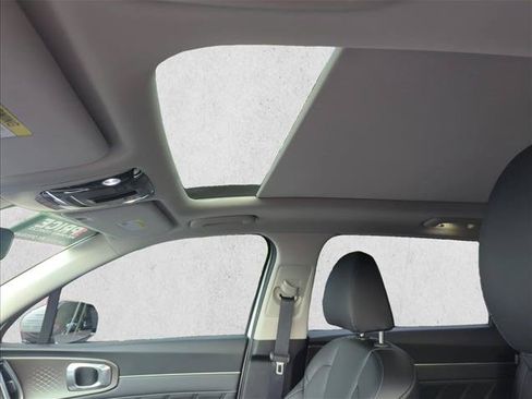 Used 2025 Kia Sorento SX FWD image 18