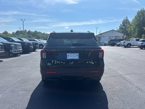 New 2026 Ford Explorer ST-Line w/ ST-Line Street Pack RWD image 6