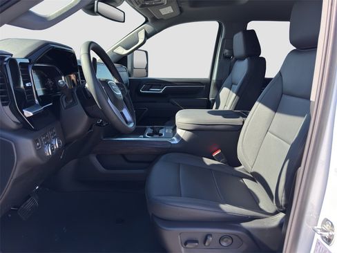 New 2026 GMC Sierra 2500 SLT w/ SLT Convenience Package image 9