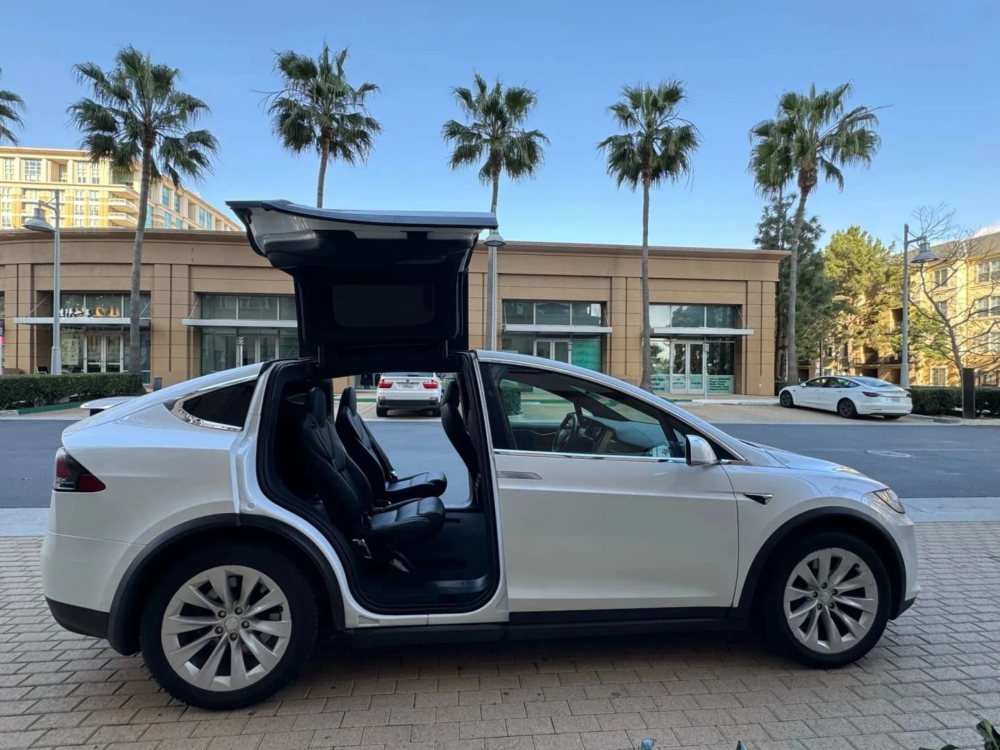 Used 2021 Tesla Model X Long Range AWD/4WD image 6