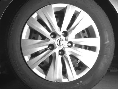 Used 2025 Nissan Sentra S FWD image 14