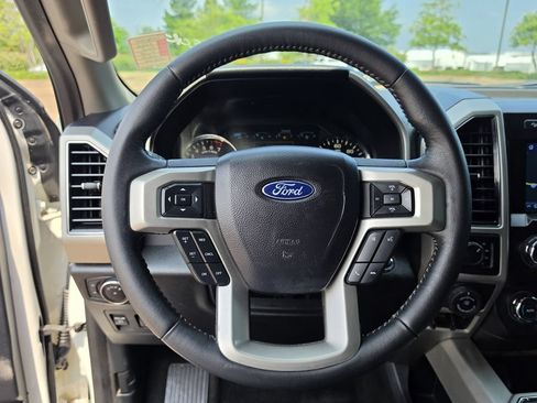 Used 2020 Ford F150 Lariat AWD/4WD image 24