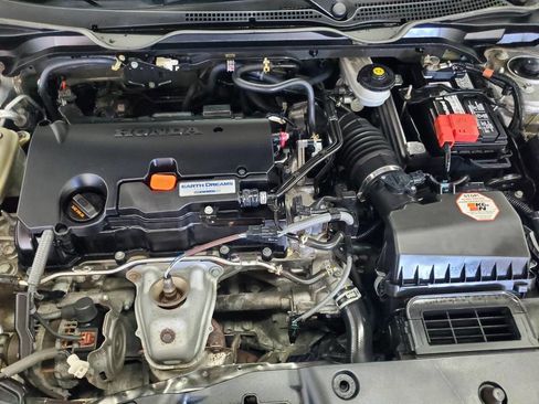 Used 2020 Honda Civic LX image 4